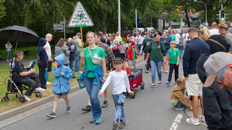 2026 07 04 28 Umzug